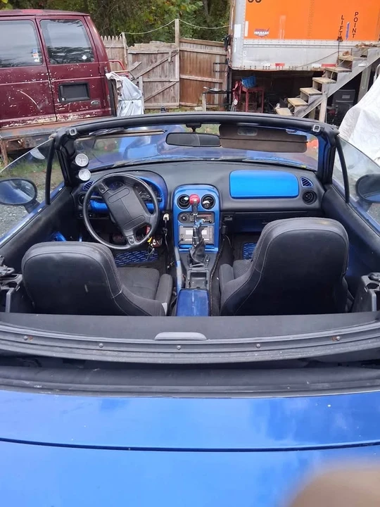 1995 Mazda NA MX-5 Miata - Image 3 of 10
