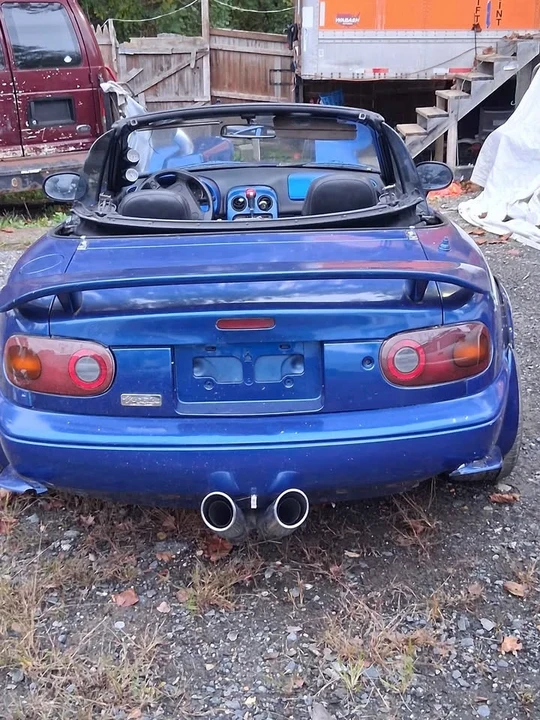 1995 Mazda NA MX-5 Miata - Image 6 of 10