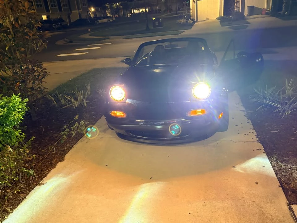 1995 Mazda NA MX-5 Miata - Image 2 of 11