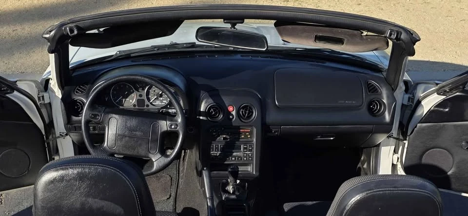 1995 Mazda NA MX-5 Miata - Image 4 of 9