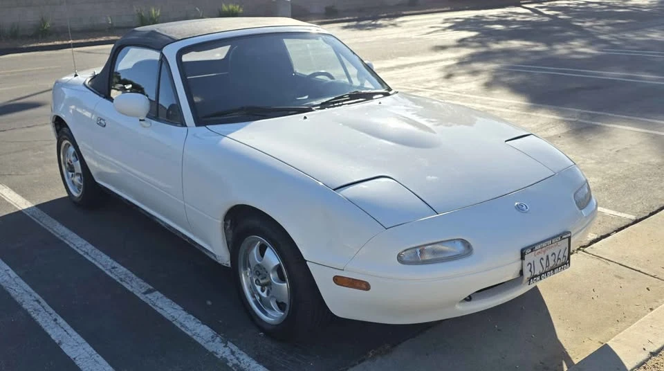 1995 Mazda NA MX-5 Miata - Image 9 of 9