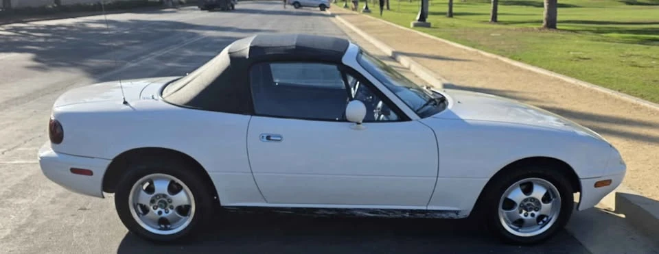 1995 Mazda NA MX-5 Miata - Image 8 of 9