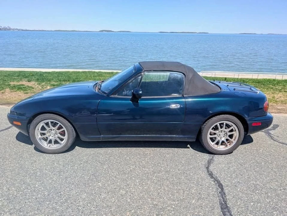 1995 Mazda NA MX-5 Miata - Image 6 of 16