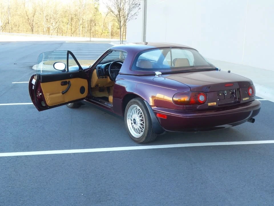 1995 Mazda NA MX-5 Miata - Image 17 of 20