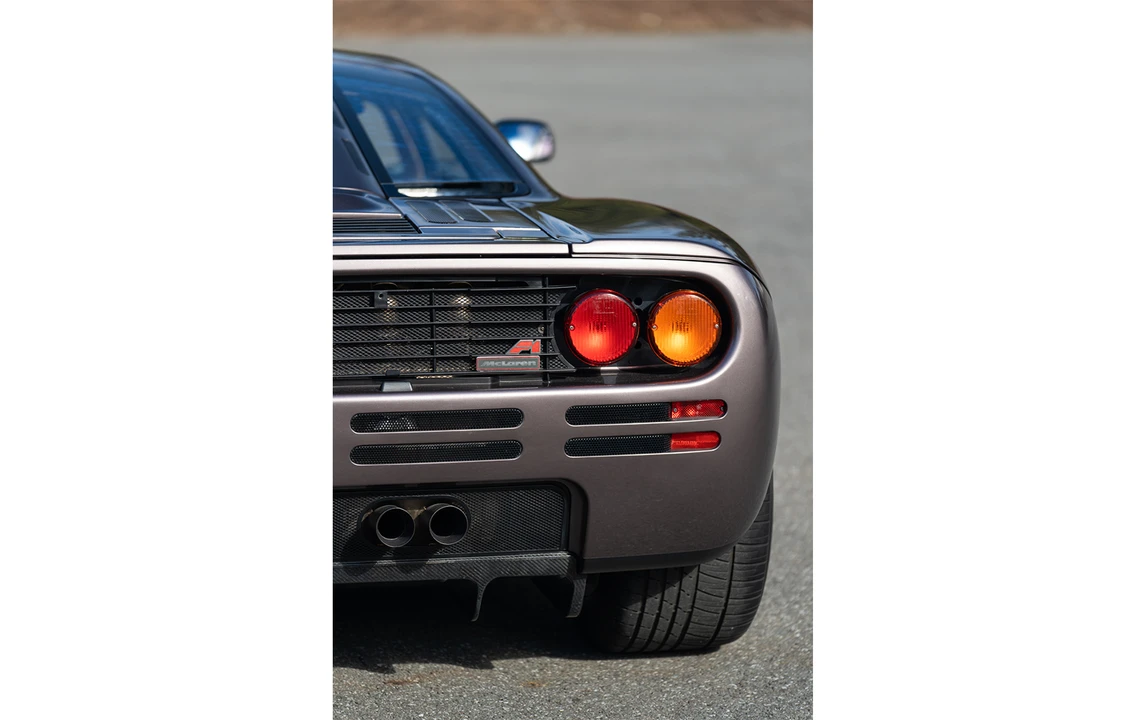 1995 McLaren F1 - Image 28 of 31