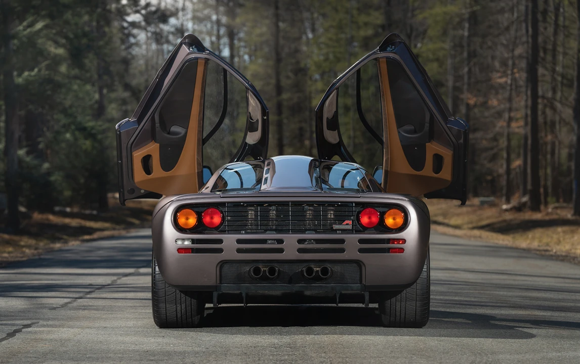 1995 McLaren F1 - Image 15 of 31