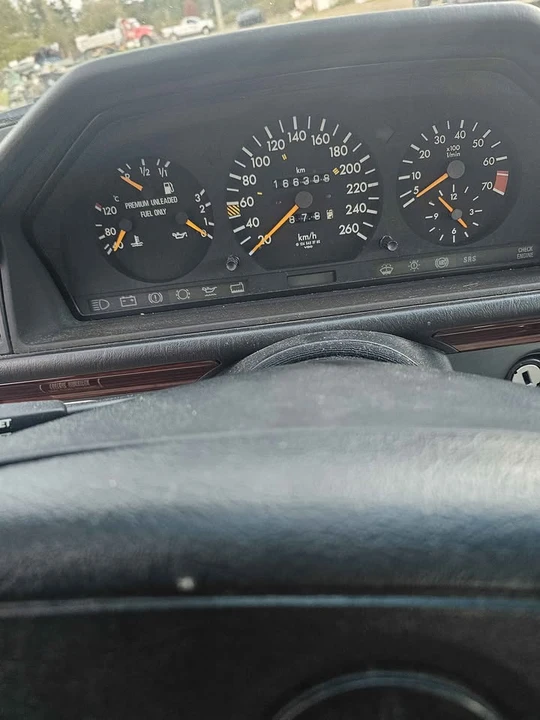 1995 Mercedes-Benz W124 E-Class - Image 7 of 7