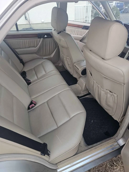 1995 Mercedes-Benz W124 E-Class - Image 6 of 7