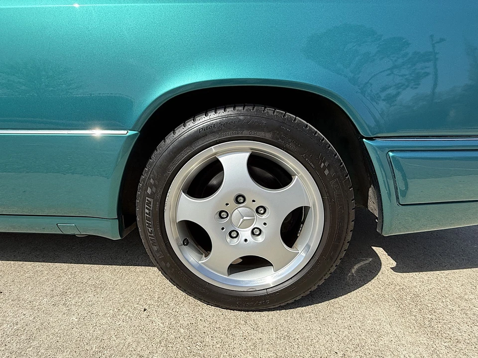 1995 Mercedes-Benz W124 E-Class - Image 15 of 31