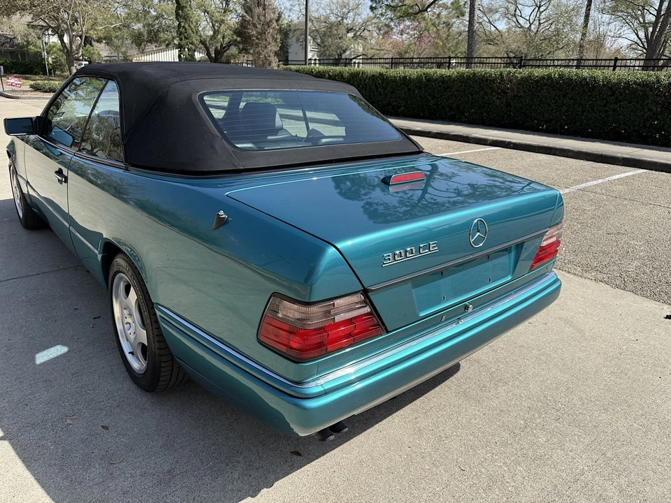 1995 Mercedes-Benz W124 E-Class - Image 9 of 31