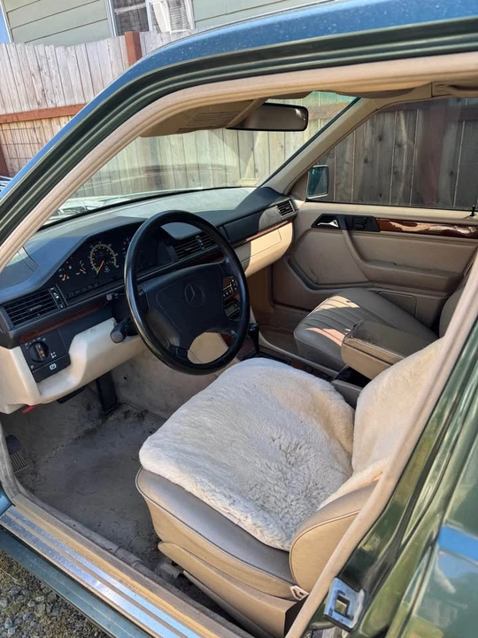 1995 Mercedes-Benz W124 E-Class - Image 3 of 13