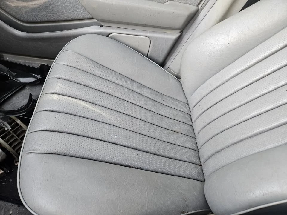 1995 Mercedes-Benz W124 E-Class - Image 6 of 15