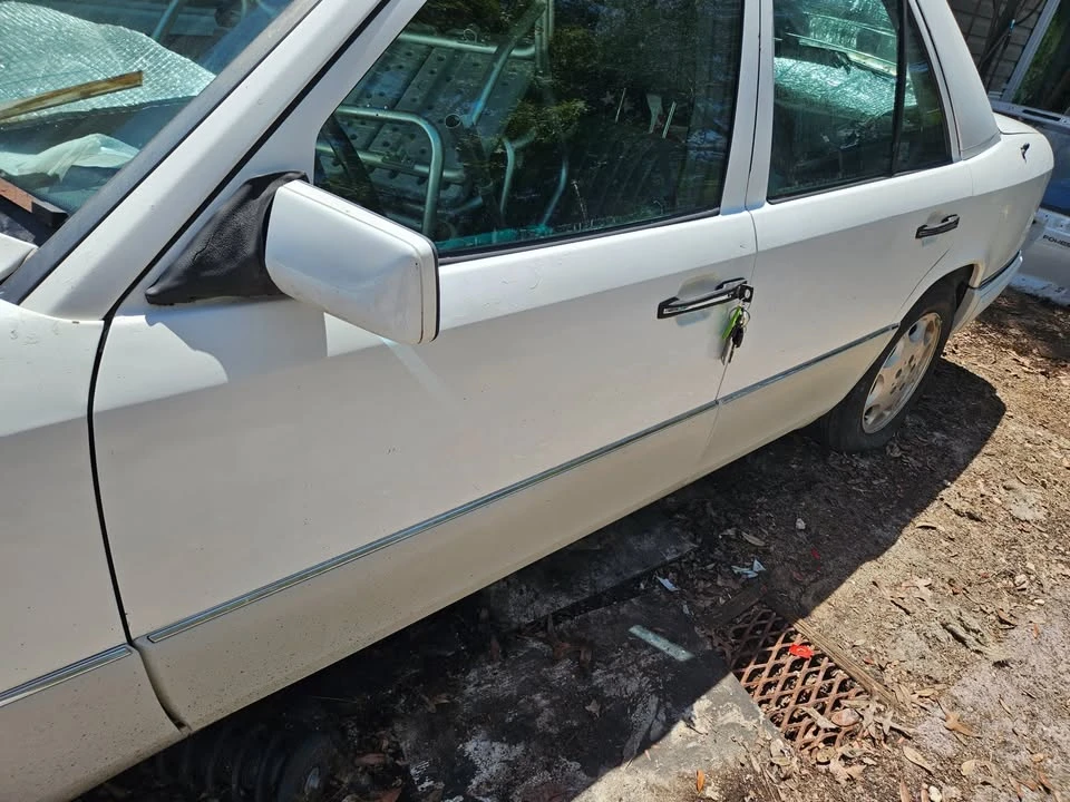1995 Mercedes-Benz W124 E-Class - Image 15 of 15