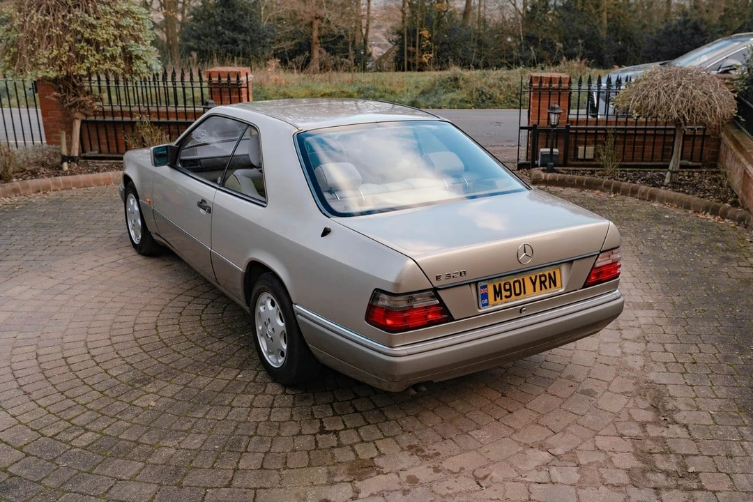 1995 Mercedes-Benz W124 E-Class - Image 10 of 30