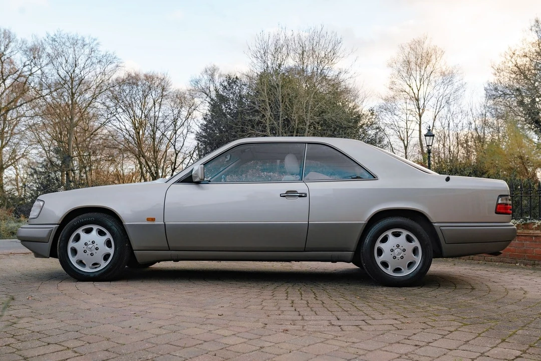1995 Mercedes-Benz W124 E-Class - Image 12 of 30
