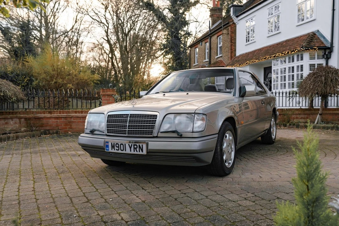 1995 Mercedes-Benz W124 E-Class - Image 2 of 30