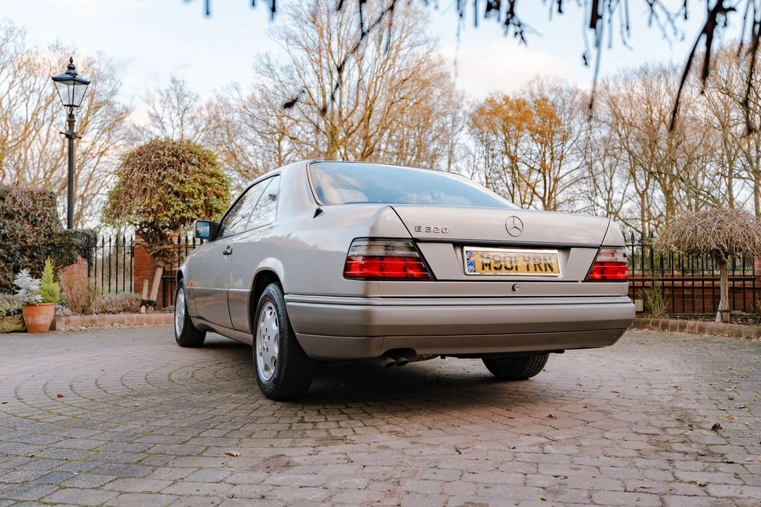 1995 Mercedes-Benz W124 E-Class - Image 22 of 30