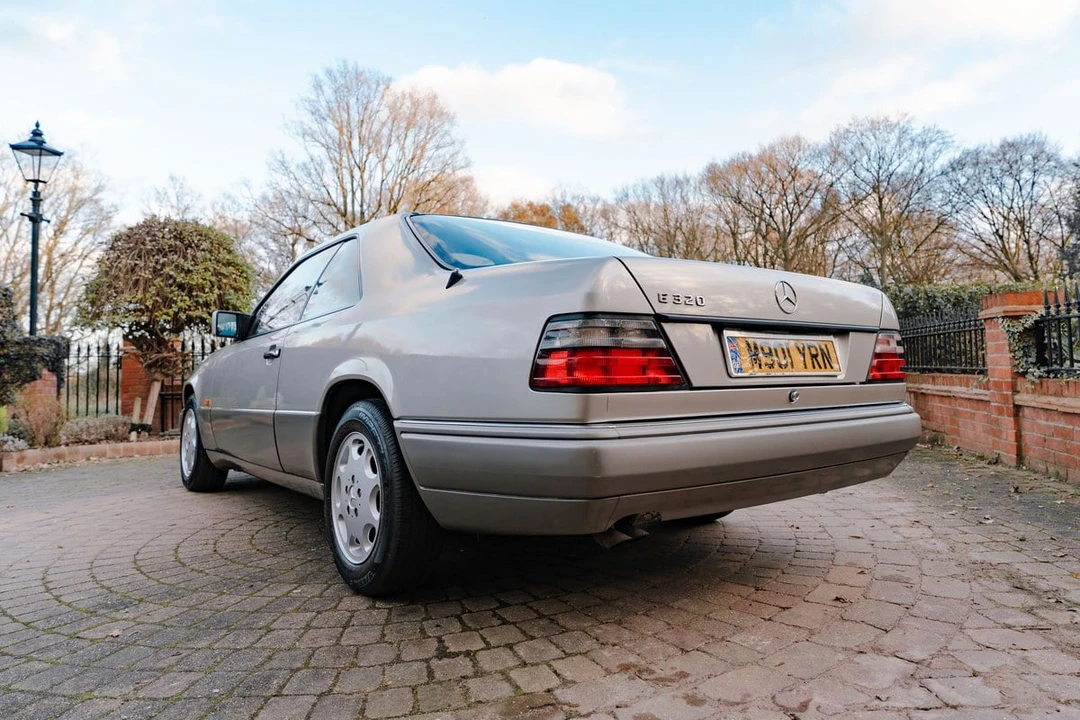 1995 Mercedes-Benz W124 E-Class - Image 24 of 30
