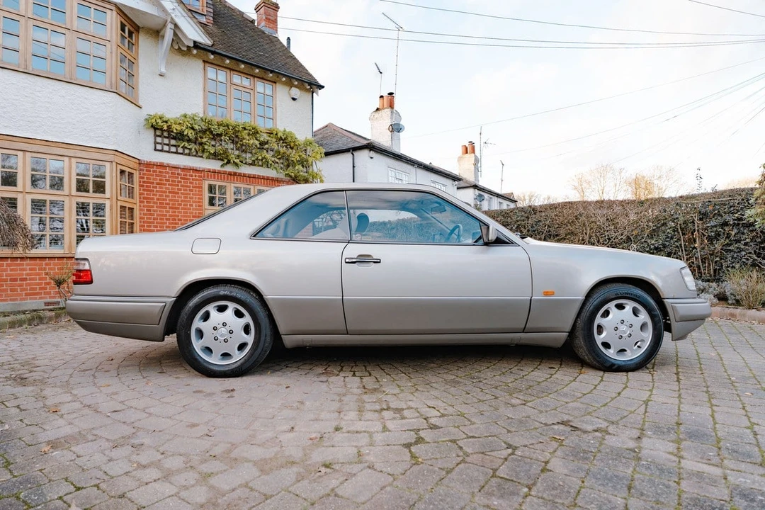 1995 Mercedes-Benz W124 E-Class - Image 28 of 30