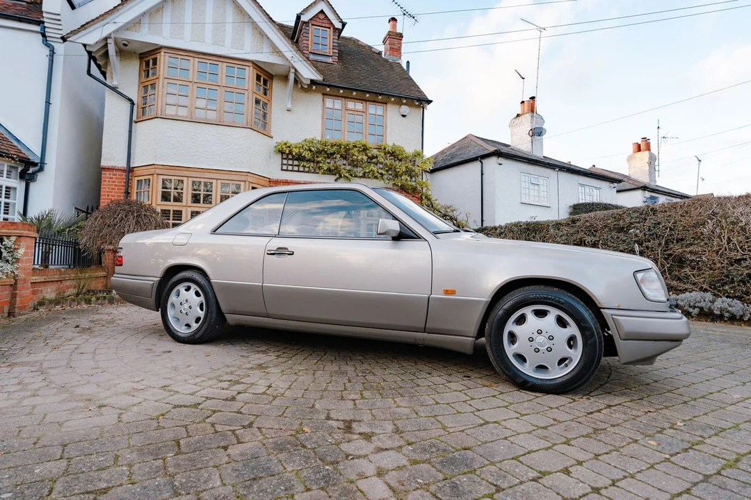 1995 Mercedes-Benz W124 E-Class - Image 29 of 30