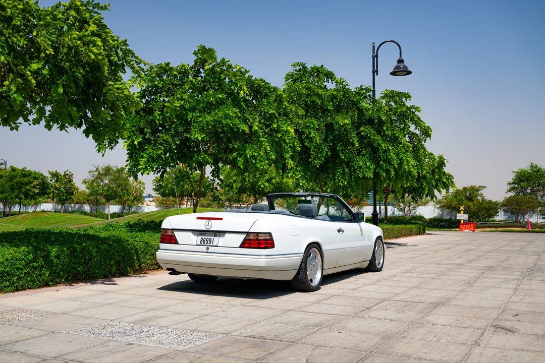 1995 Mercedes-Benz W124 E-Class - Image 15 of 31