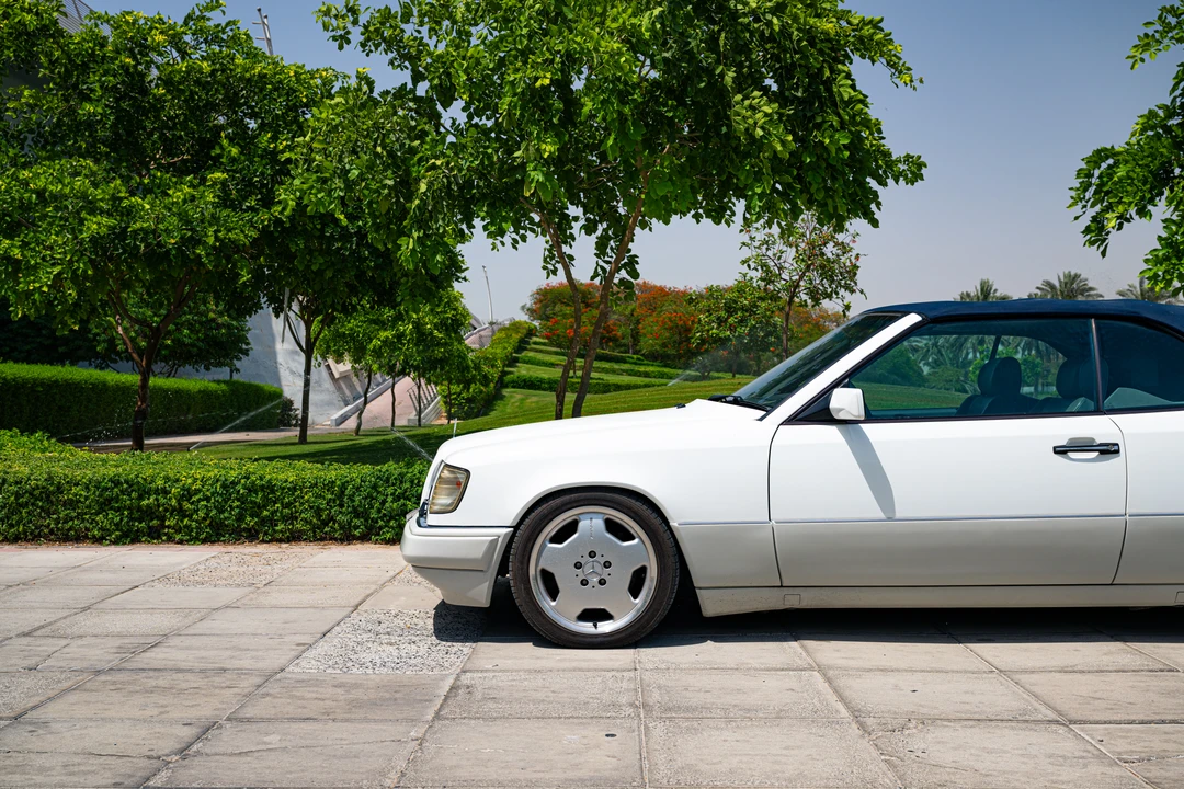 1995 Mercedes-Benz W124 E-Class - Image 29 of 31