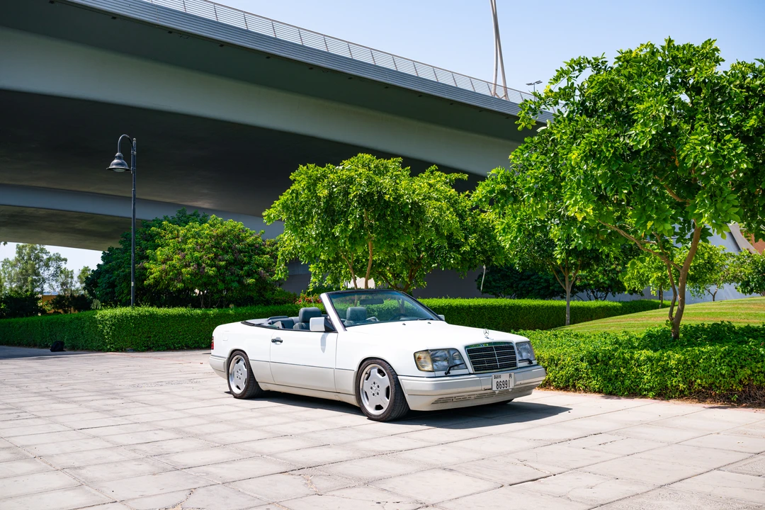 1995 Mercedes-Benz W124 E-Class - Image 18 of 31