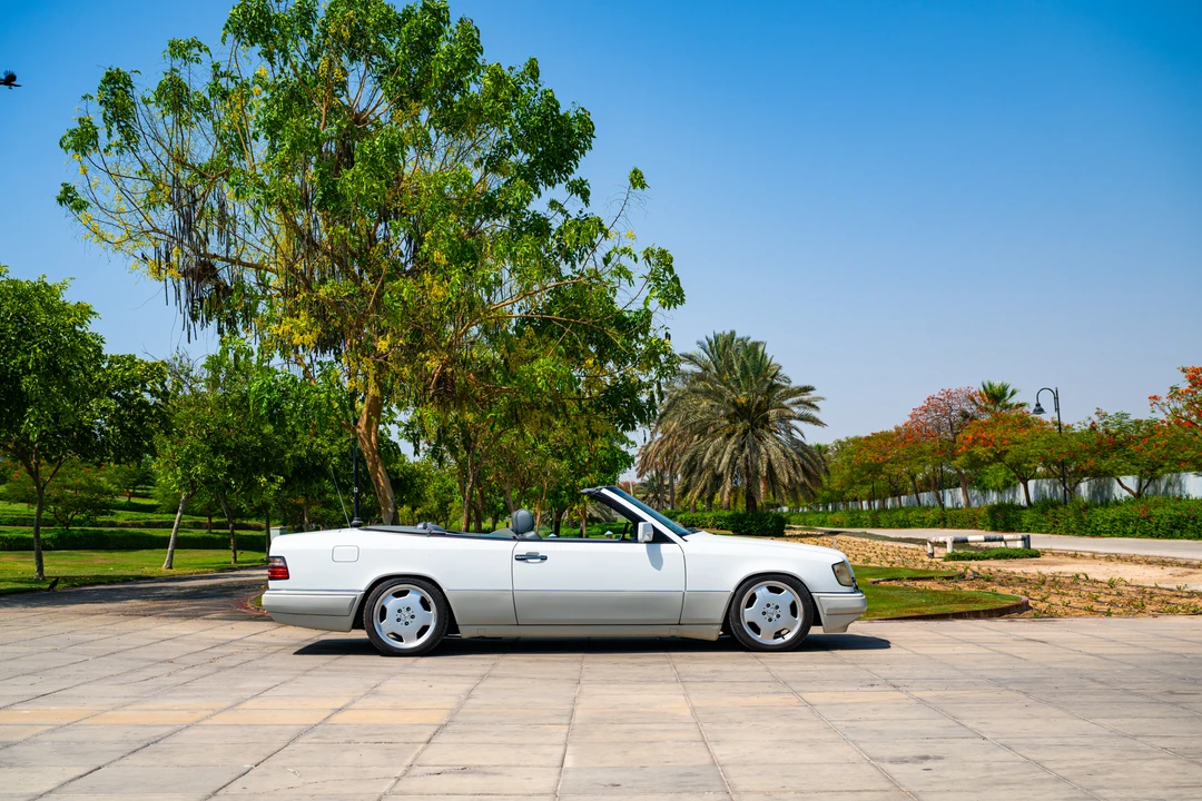 1995 Mercedes-Benz W124 E-Class - Image 4 of 31
