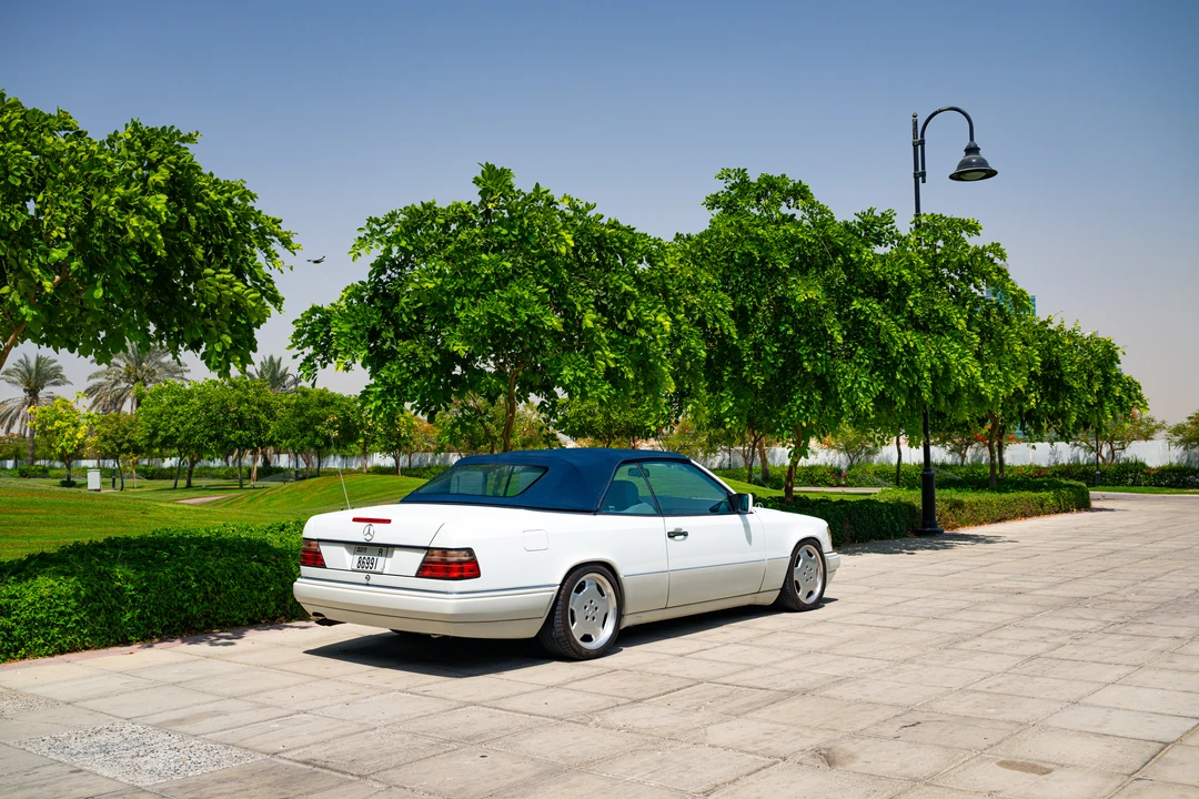 1995 Mercedes-Benz W124 E-Class - Image 25 of 31