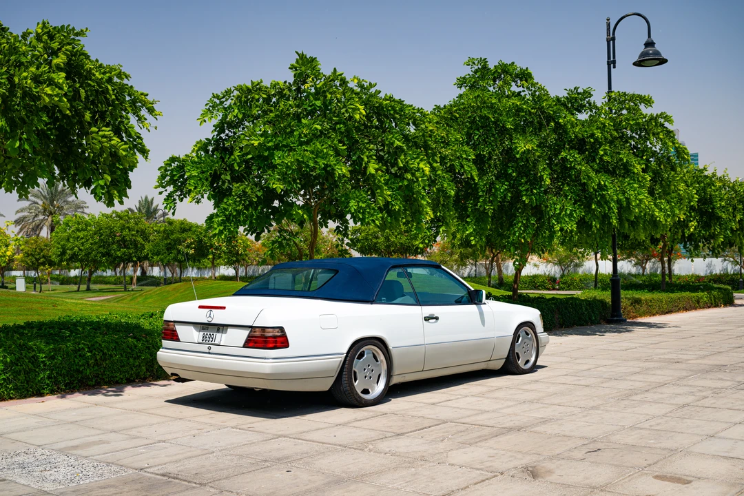 1995 Mercedes-Benz W124 E-Class - Image 26 of 31