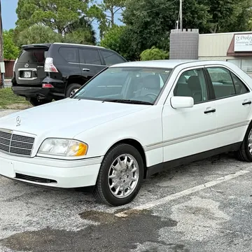 1995 Mercedes-Benz C-Class C 220 Sedan 4D