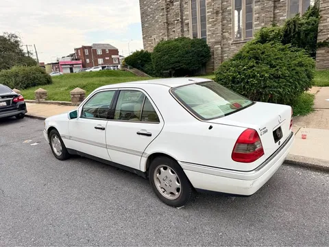 1995 Mercedes-Benz C-Class C 280 4MATIC Sedan 4D