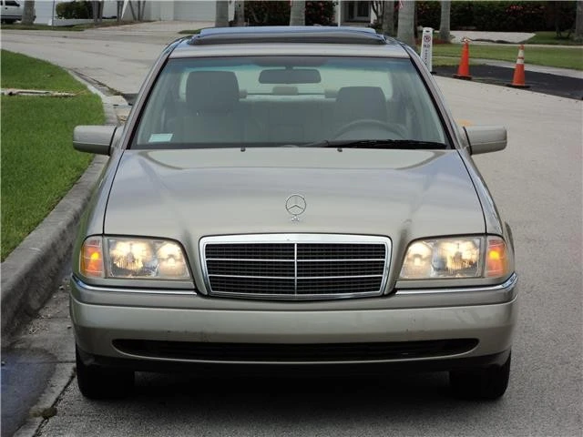 1995 Mercedes-Benz W202 C-Class - Image 11 of 12
