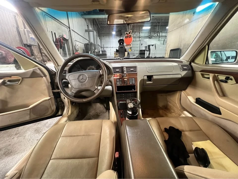 1995 Mercedes-Benz W202 C-Class - Image 8 of 12
