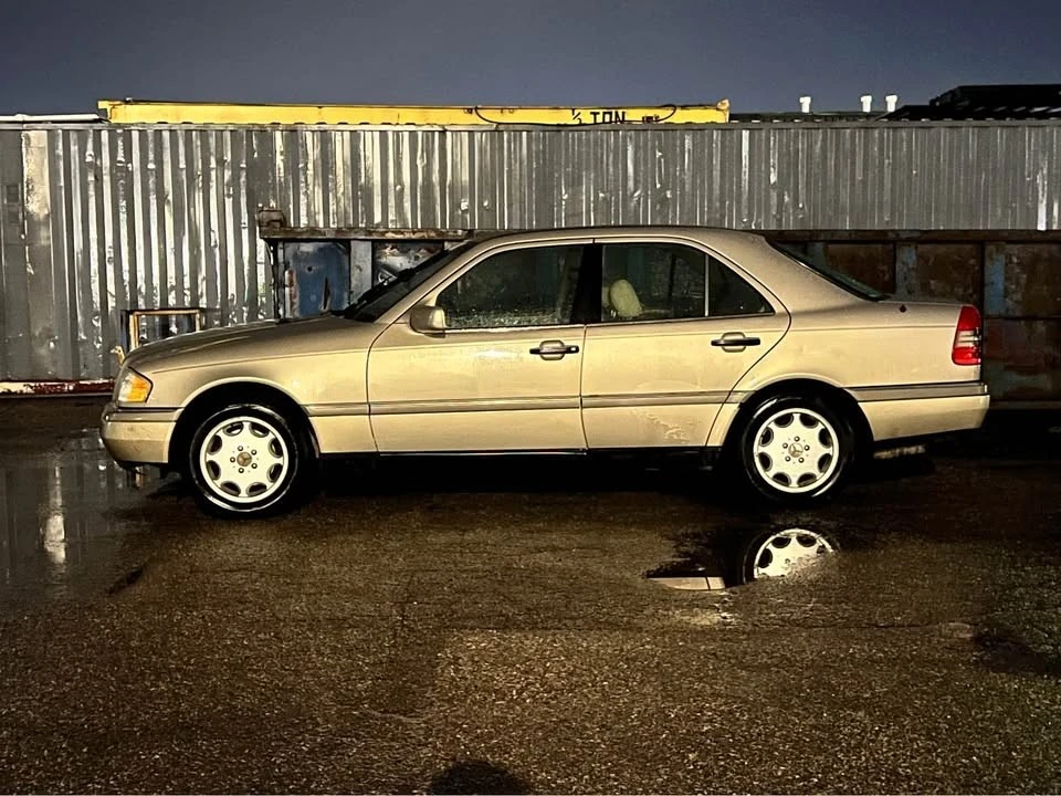 1995 Mercedes-Benz W202 C-Class - Image 2 of 12