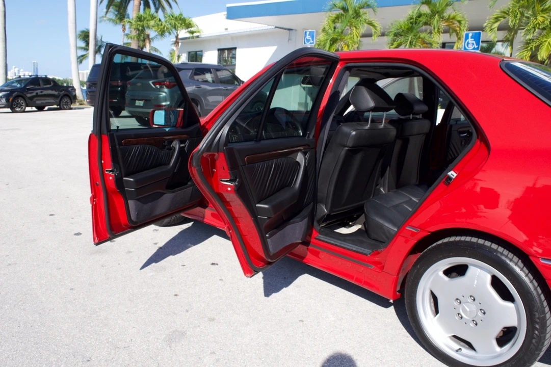 1995 Mercedes-Benz W202 C-Class - Image 2 of 28