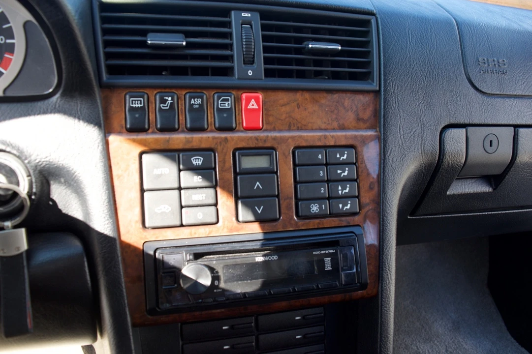 1995 Mercedes-Benz W202 C-Class - Image 16 of 28