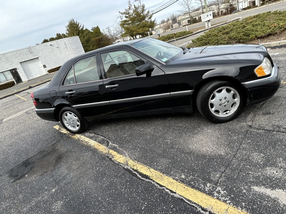1995 Mercedes-Benz W202 C-Class - Image 28 of 31