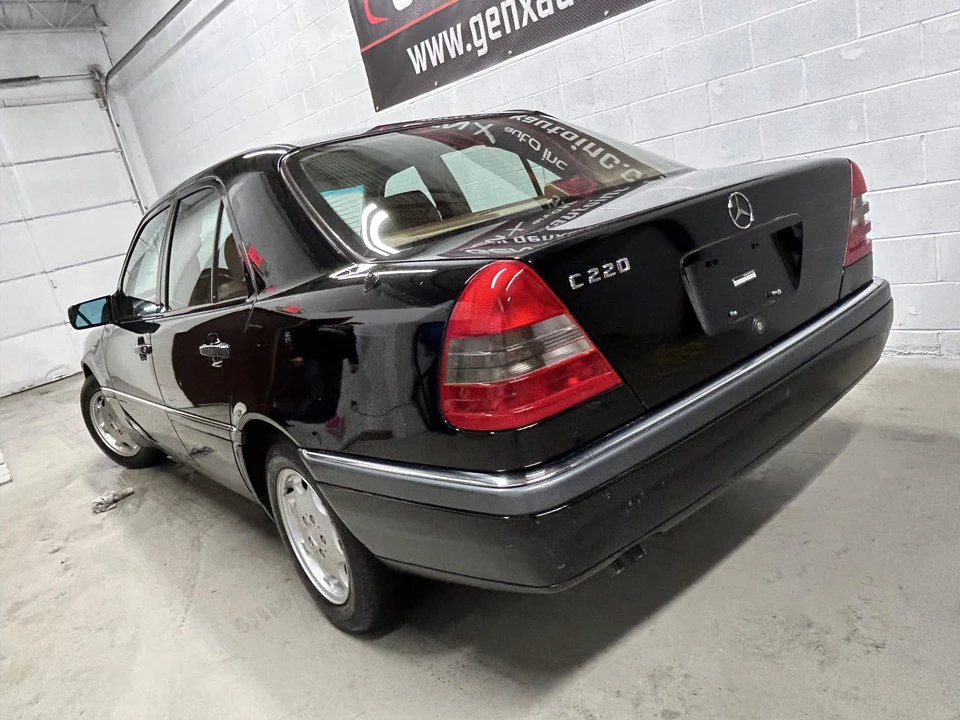 1995 Mercedes-Benz W202 C-Class - Image 14 of 31