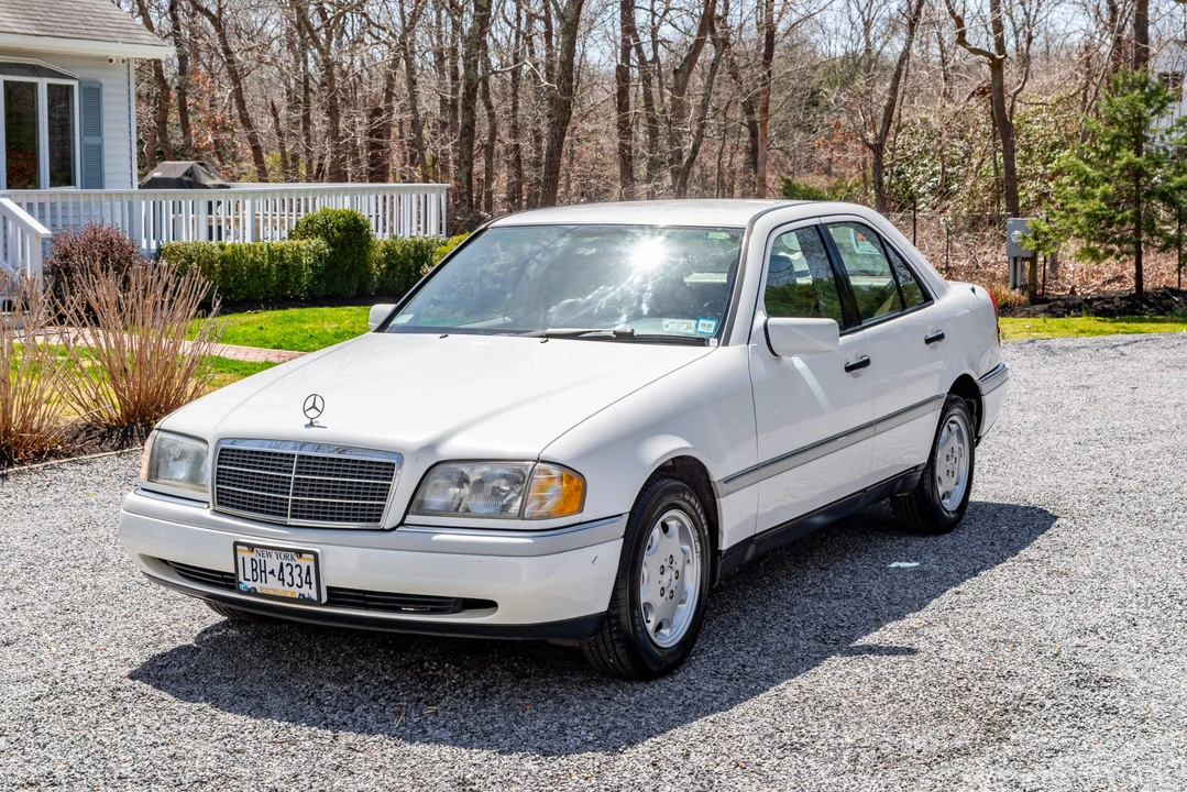 1995 Mercedes-Benz W202 C-Class - Image 2 of 31