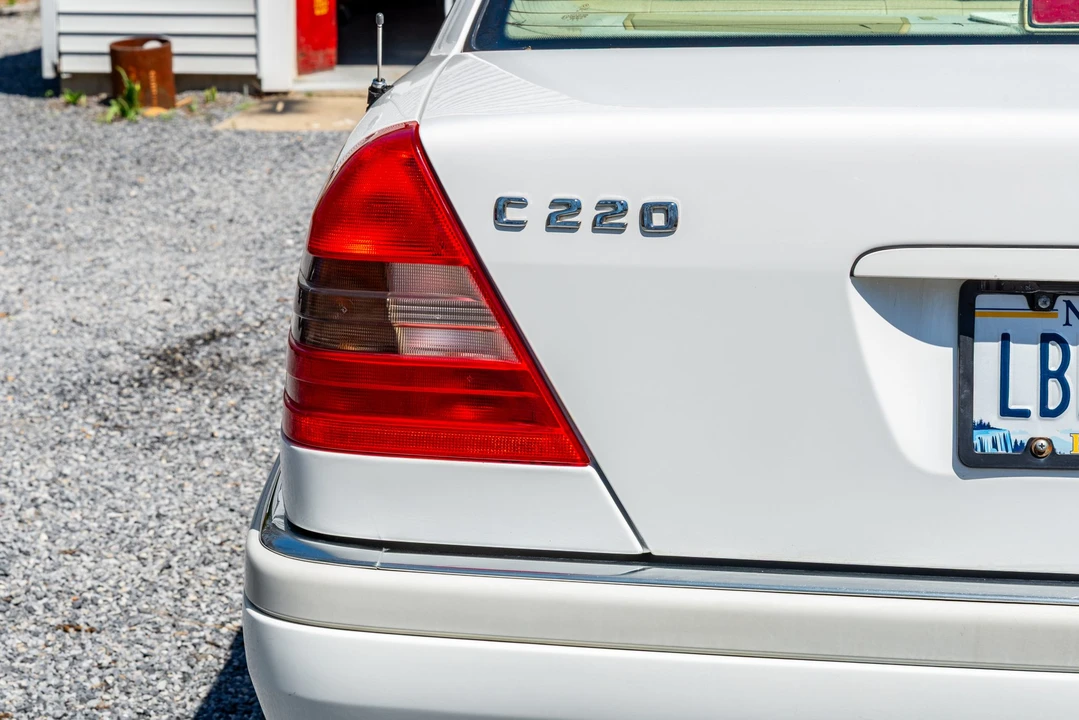 1995 Mercedes-Benz W202 C-Class - Image 23 of 31