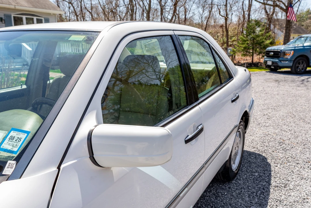 1995 Mercedes-Benz W202 C-Class - Image 17 of 31