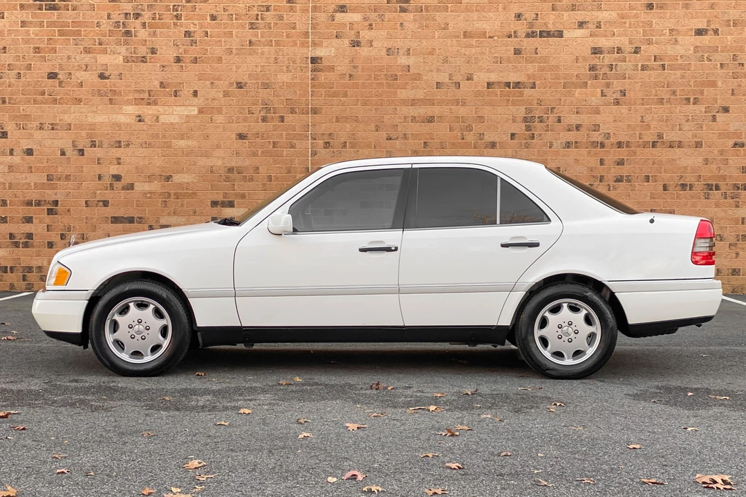1995 Mercedes-Benz W202 C-Class - Image 4 of 31