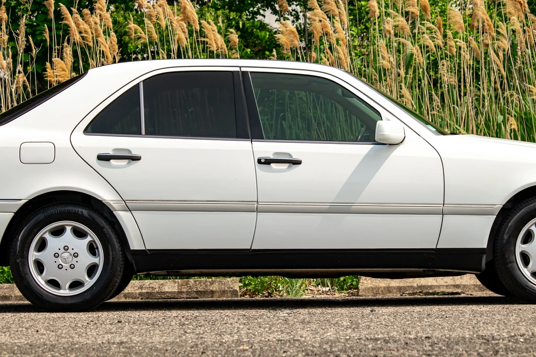 1995 Mercedes-Benz W202 C-Class - Image 27 of 31