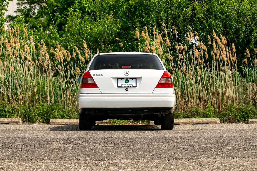 1995 Mercedes-Benz W202 C-Class - Image 11 of 31