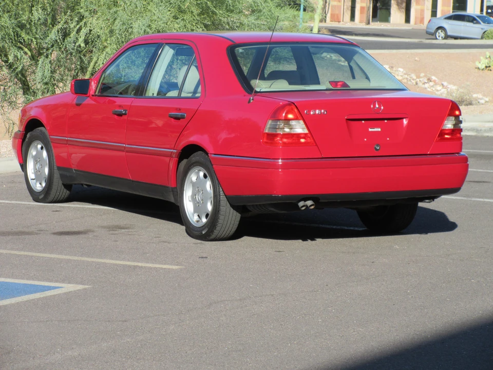 1995 Mercedes-Benz W202 C-Class - Image 8 of 31
