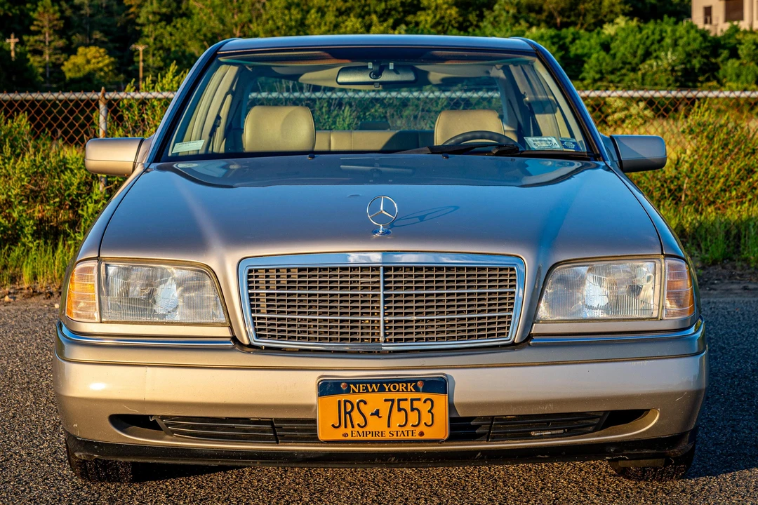 1995 Mercedes-Benz W202 C-Class - Image 2 of 31