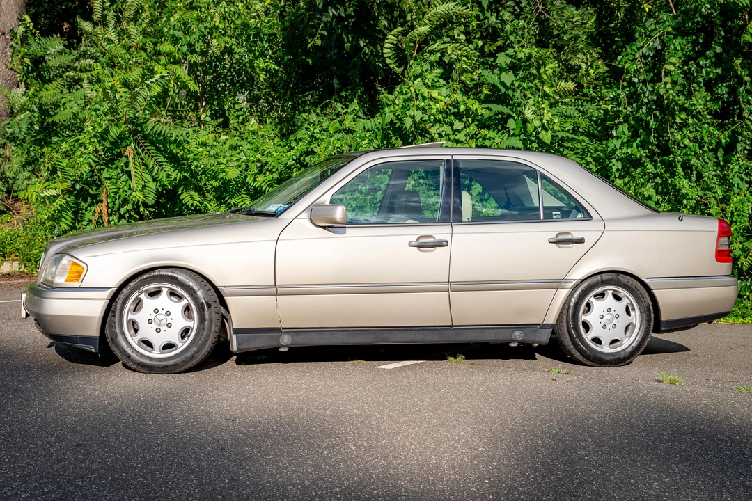 1995 Mercedes-Benz W202 C-Class - Image 13 of 31
