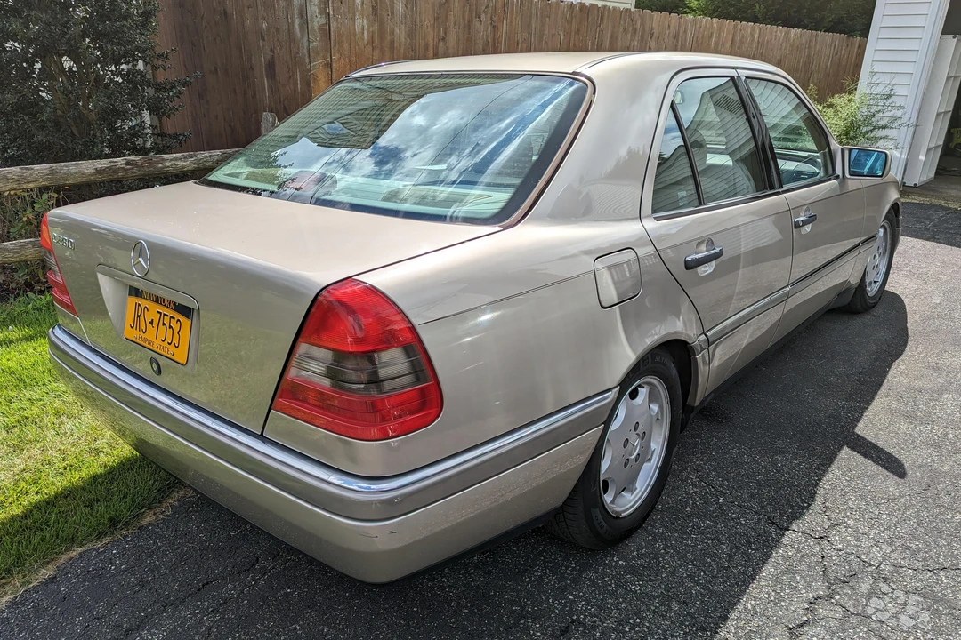 1995 Mercedes-Benz W202 C-Class - Image 16 of 31