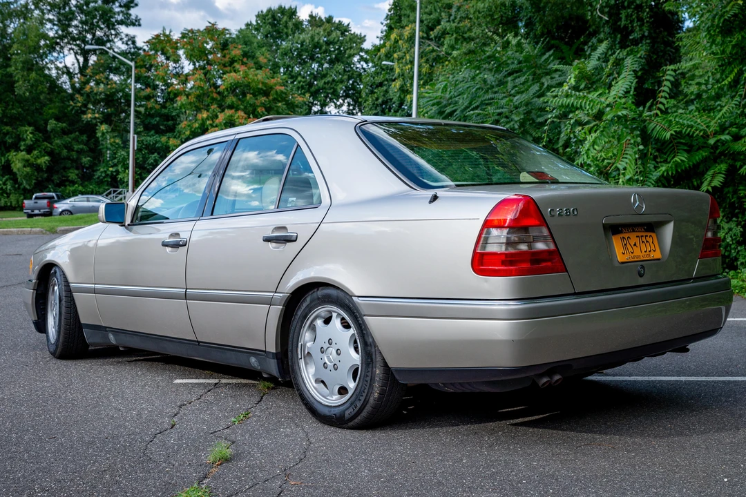 1995 Mercedes-Benz W202 C-Class - Image 14 of 31